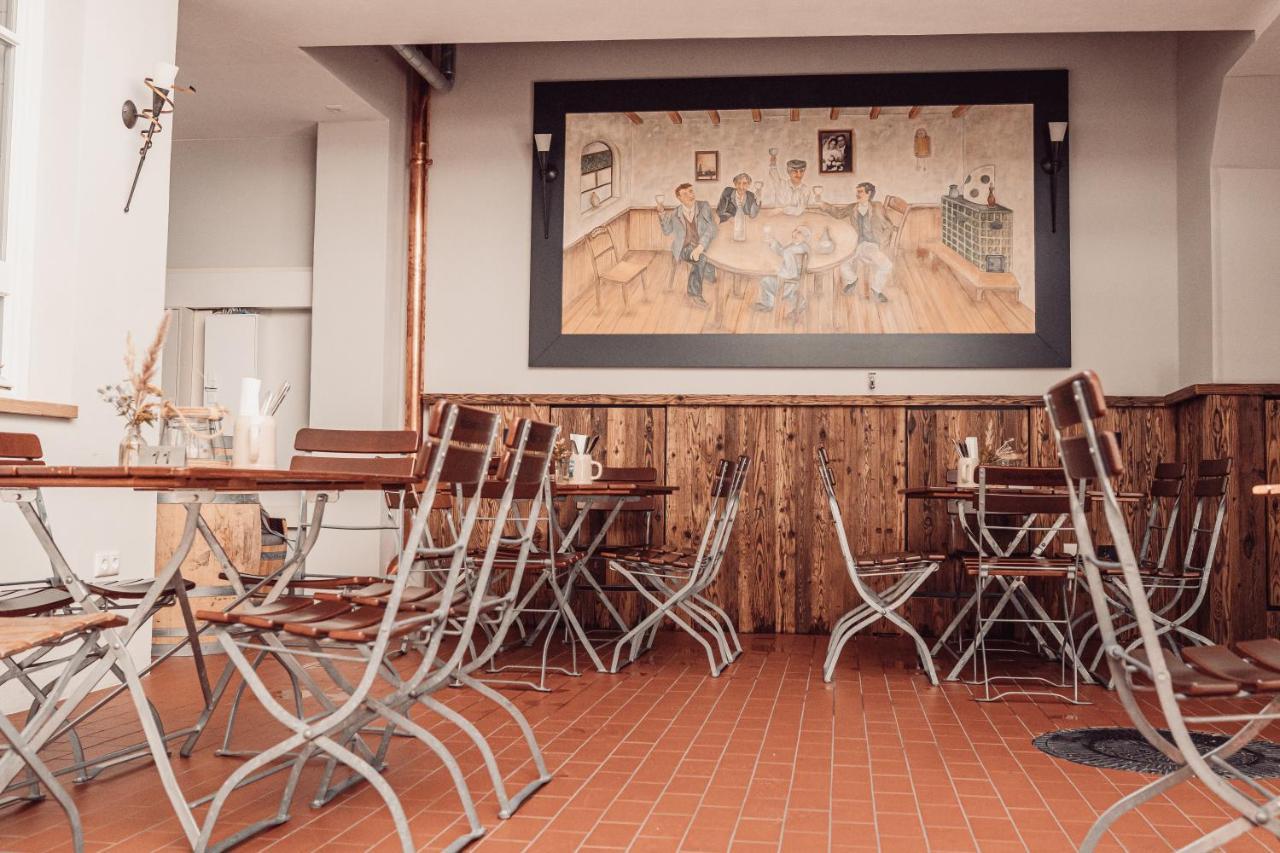 Gasthaus Zum Adler Großwallstadt Dış mekan fotoğraf